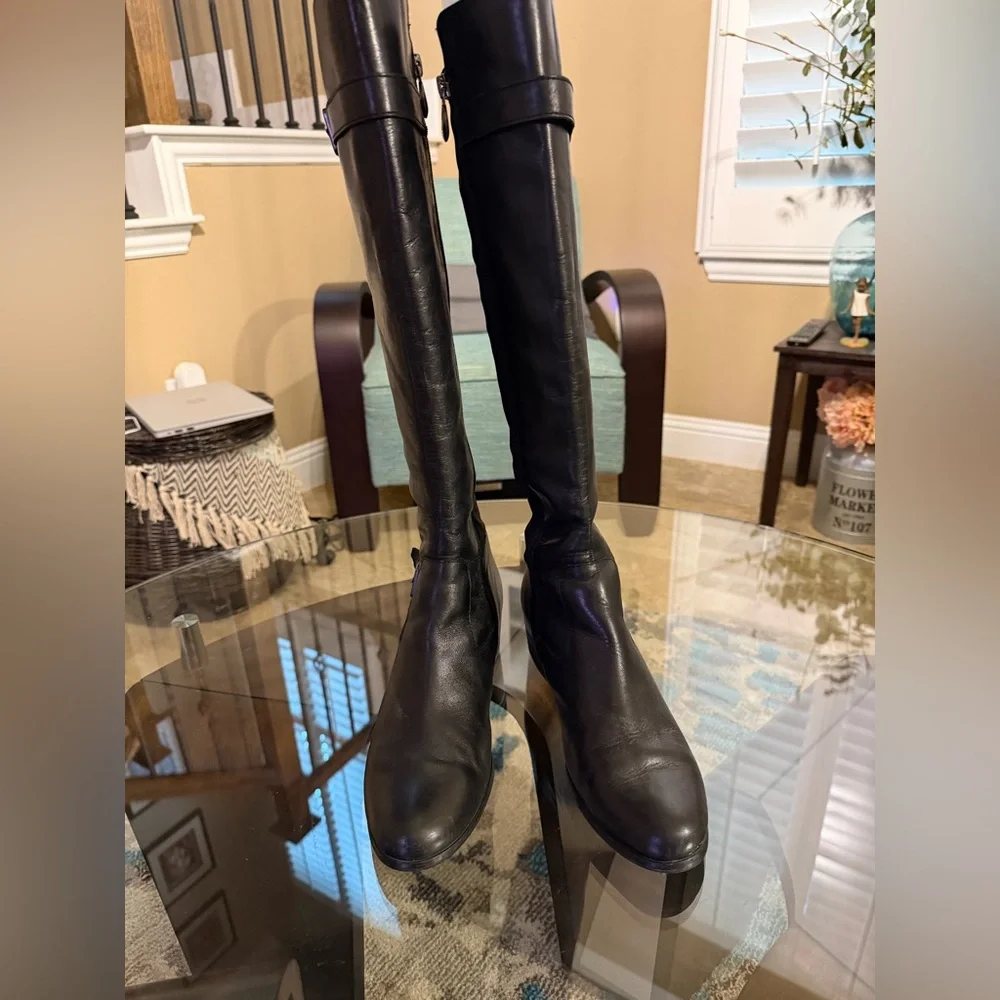 Tahari Kent Leather Tall Black Buckle Riding Equestrian Boots size 8.5‎